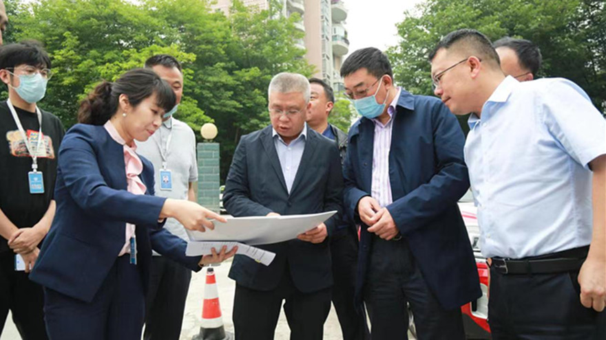 集團程一總經理向袁明副市長匯報濱江路項目（擬建）_副本